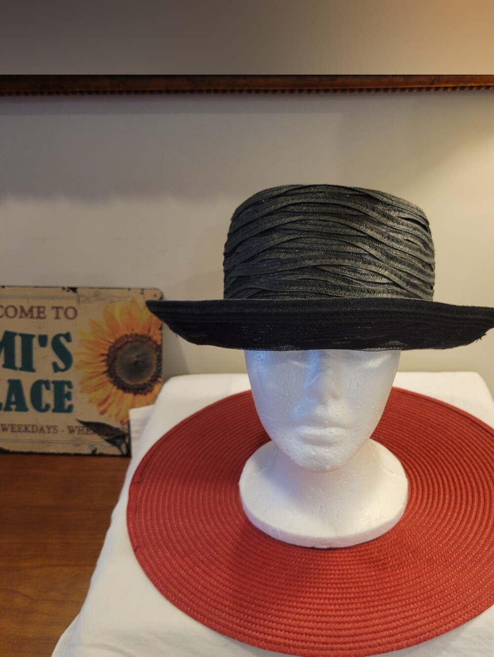 👒EUC~ NINE WEST Black Straw Boater Hat